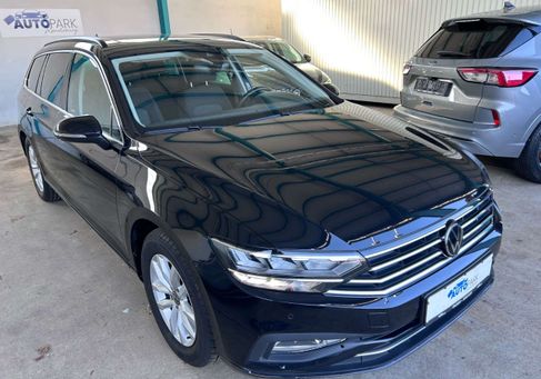 Volkswagen Passat Variant, 2022 3