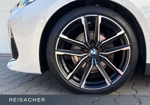 BMW 220, 2022 3