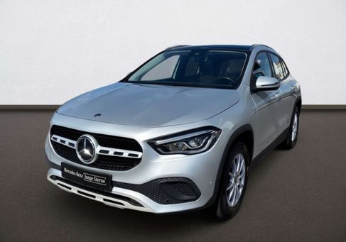Mercedes-Benz GLA 180, 2021 3