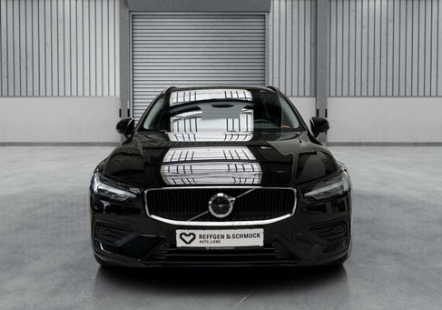 Volvo V60, 2022