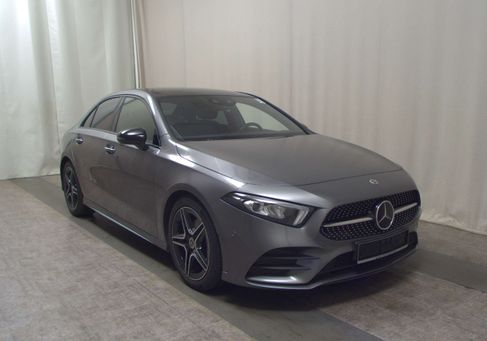 Mercedes-Benz A 200, 2022