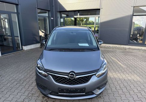 Opel Zafira, 2017