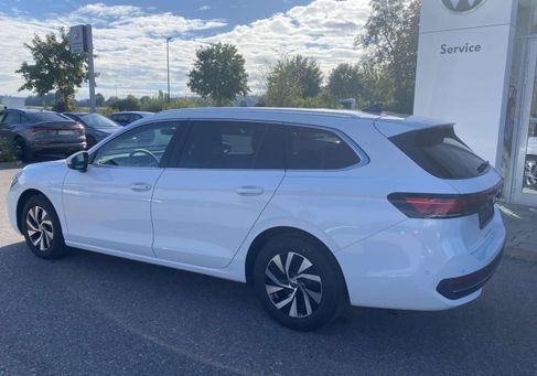 Volkswagen Passat Variant, 2024 3