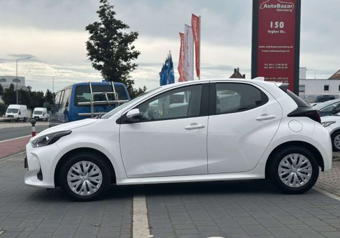 Toyota Yaris, 2024