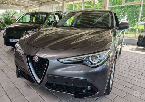 Alfa Romeo Stelvio, 2018