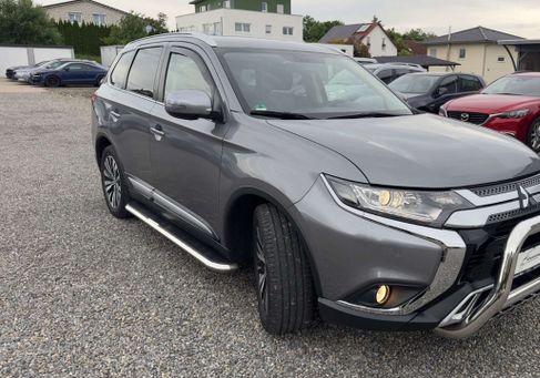 Mitsubishi Outlander, 2019