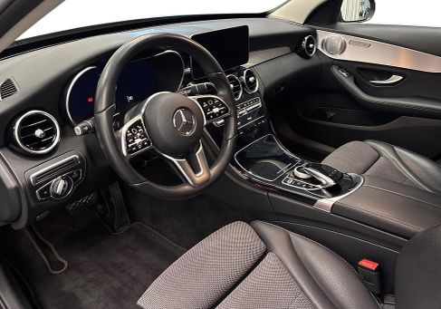 Mercedes-Benz C 300, 2021 3