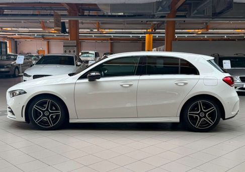 Mercedes-Benz A 200, 2022