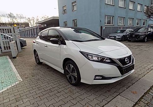 Nissan Leaf, 2021 3