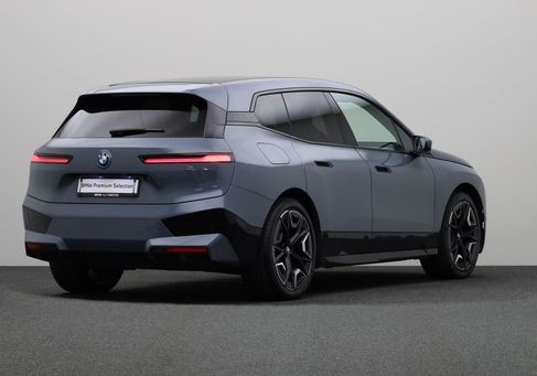 BMW iX, 2022