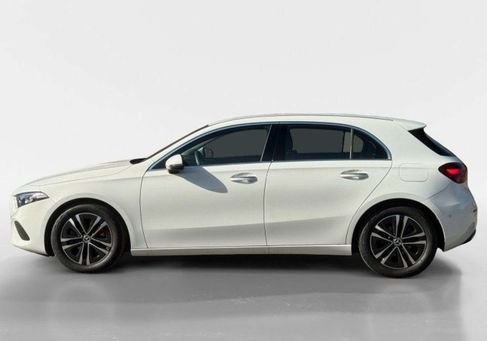 Mercedes-Benz A 200, 2025 2