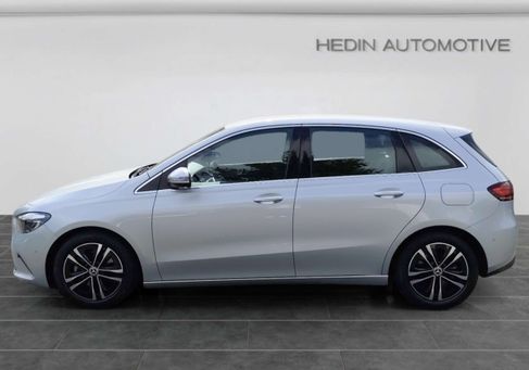 Mercedes-Benz B 200, 2025