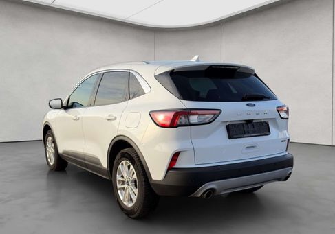 Ford Kuga, 2022