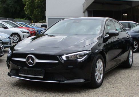 Mercedes-Benz CLA 200, 2022 3