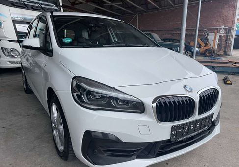 BMW 220, 2021 3