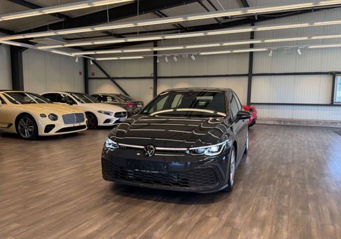 Volkswagen Golf, 2024