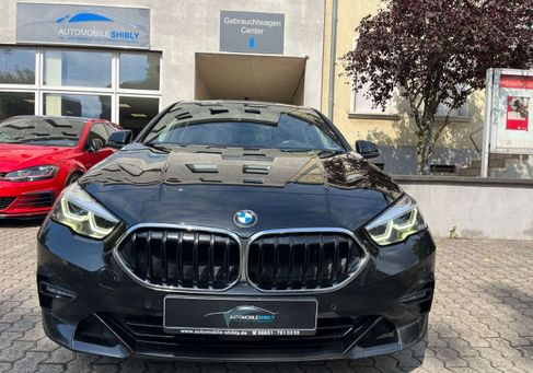 BMW 218, 2021 2