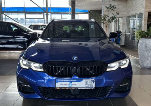 BMW 330, 2022