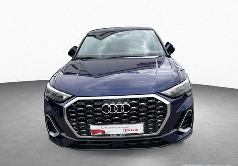 Audi Q3, 2023 2