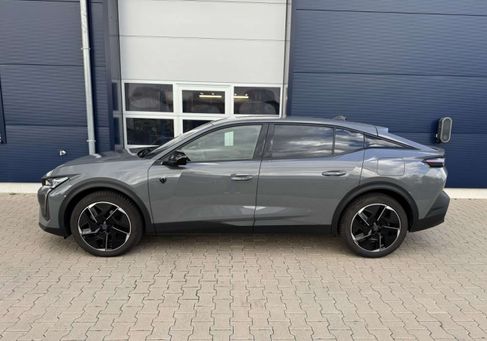 Peugeot 408, 2025