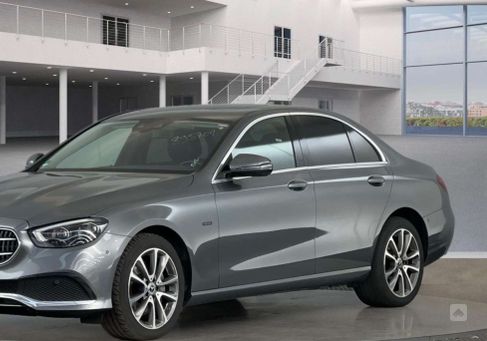 Mercedes-Benz E 300, 2021