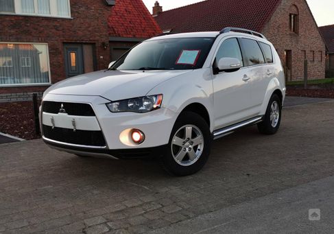 Mitsubishi Outlander, 2011