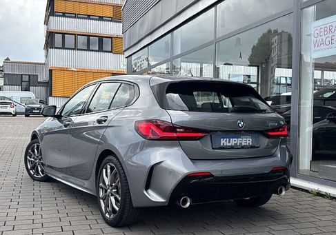 BMW 120, 2023