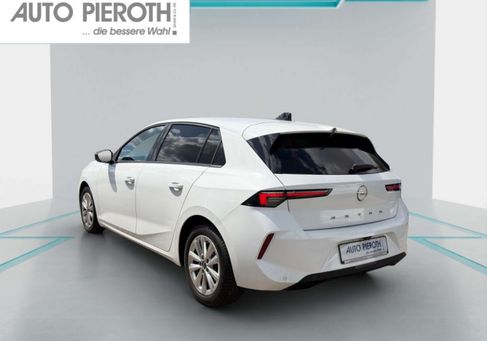 Opel Astra, 2022