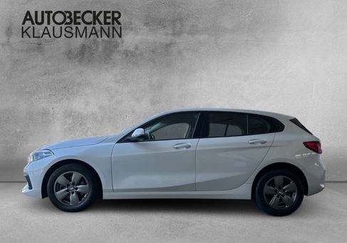 BMW 118, 2021
