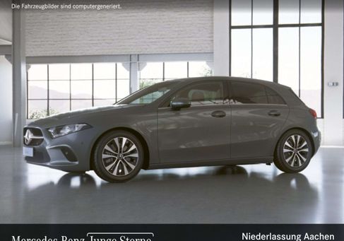 Mercedes-Benz A 250, 2022