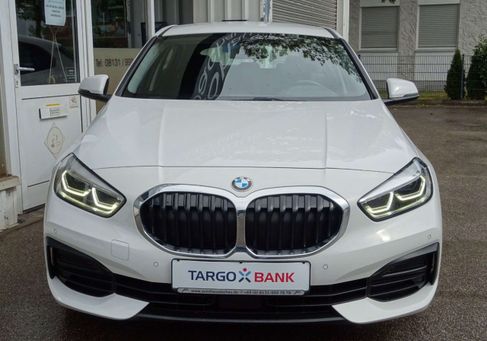 BMW 118, 2023