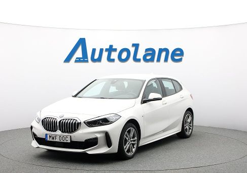 BMW 118, 2022