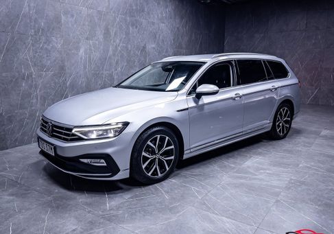 Volkswagen Passat Variant, 2021 3