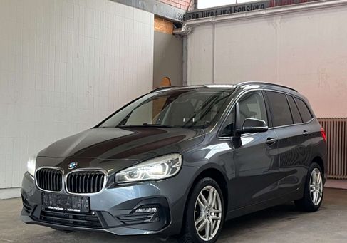 BMW 218, 2021
