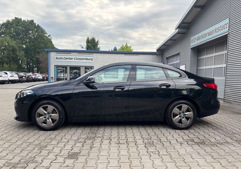 BMW 218, 2022 2