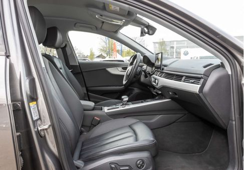 Audi A4, 2022