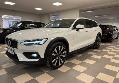 Volvo V60 Cross Country, 2022