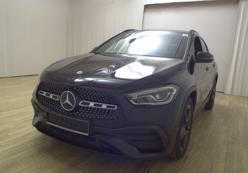 Mercedes-Benz GLA 220, 2023