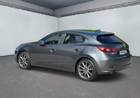 Mazda 3, 2018