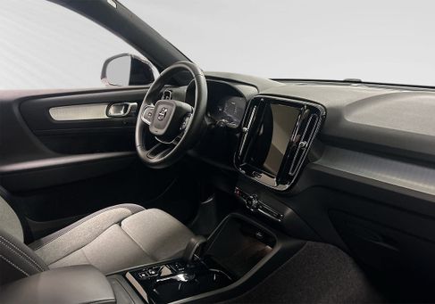 Volvo XC40, 2025 3