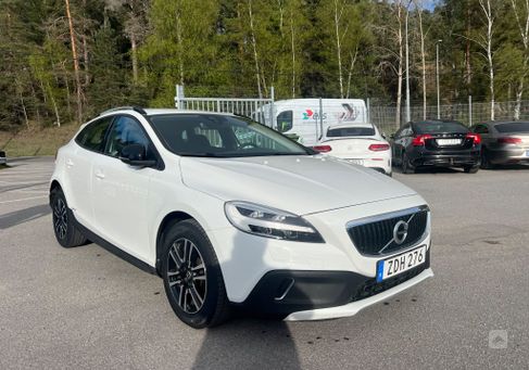 Volvo V40 Cross Country, 2018
