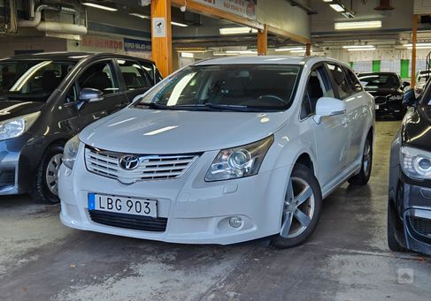 Toyota Avensis, 2010