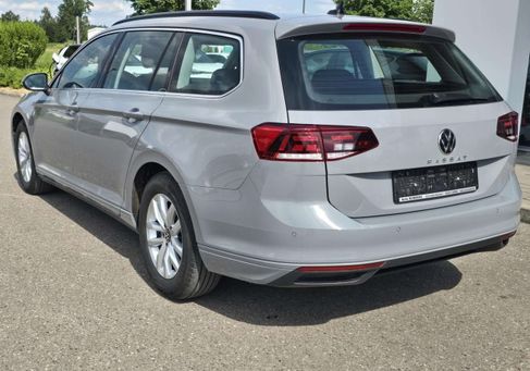 Volkswagen Passat Variant, 2023 3