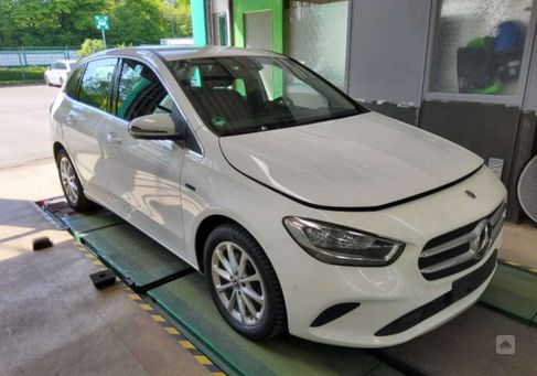 Mercedes-Benz B 250, 2021