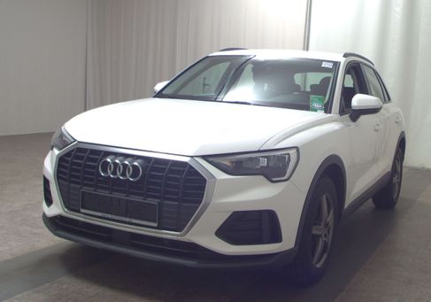 Audi Q3, 2022 2
