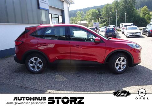 Ford Kuga, 2021