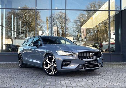 Volvo V60, 2022