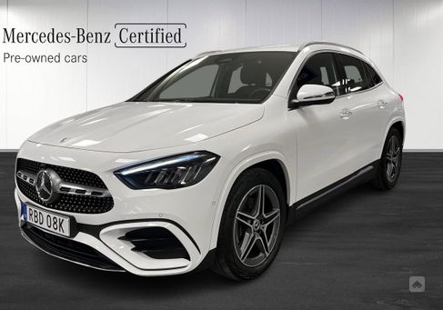 Mercedes-Benz GLA 200, 2025