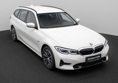 BMW 320, 2022