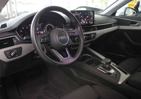 Audi A4, 2023